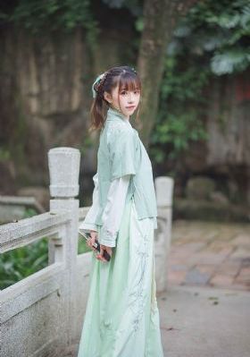 成人艳星李丽珍视频观看_韩国电影在线